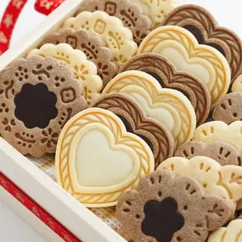 Valentína Sandwich Biscuit Foriem, 3D Cookie Stlačením Plesne Kvet Srdca Lásky, Ovocia, Zvierat, Mačka Vianočné Tvaru Formy na Pečenie