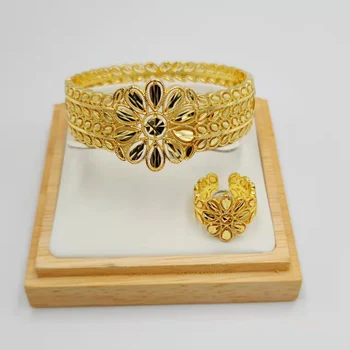Móda 750 Zlatá farba šperky Set pre ženy, je Afriky Perličiek módny náramok, prsteň, šperky