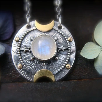 Vintage Štýl, Ženy Mesiac Zárez Kolo Kovový Náhrdelník Prívesok Charm Módne dámske Vykladané Moonstone Amulet Náhrdelník Šperky